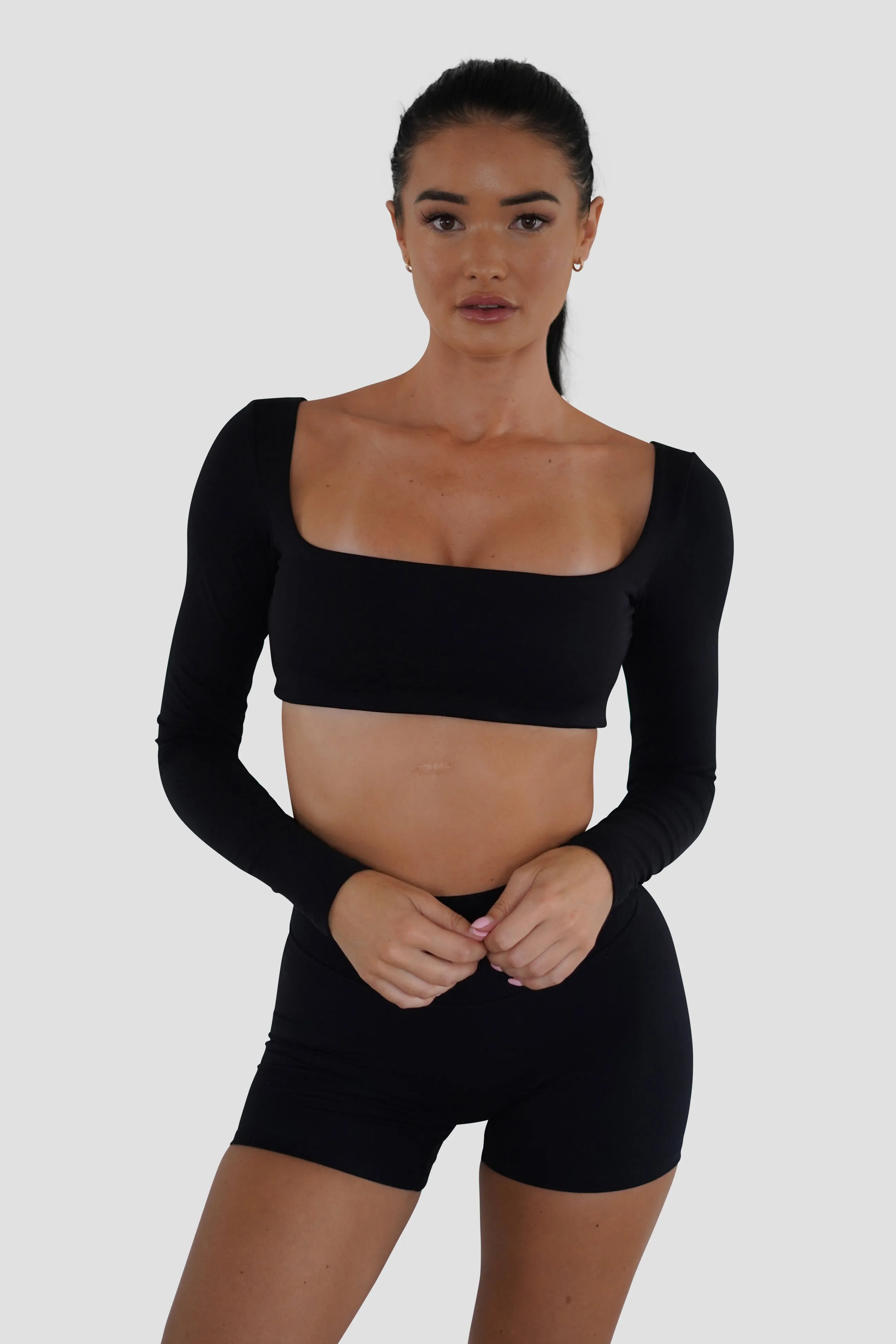 SLEEK LONG SLEEVE TOP - BLACK